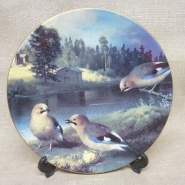 Arabia koristelautanen, Närhet Ja Peruna, suunnittelija von Wright, Närhet Ja Peruna, serikuva, pikkulintuaihe