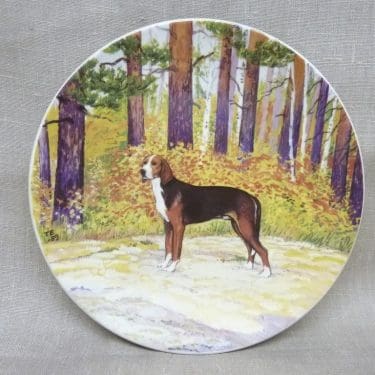 Arabia Suomen kennelliitto koristelautanen, Suomen Ajokoira, suunnittelija , Suomen Ajokoira, serikuva, Koira-aihe