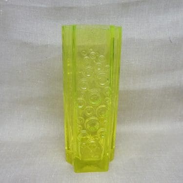 Riihimäen lasi Presto maljakko, keltainen, suunnittelija Tamara Aladin, massiivinen, retro