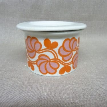 Arabia Pomona Hilla purnukka, oranssi, suunnittelija Gunvor Olin-Grönqvist, serikuva