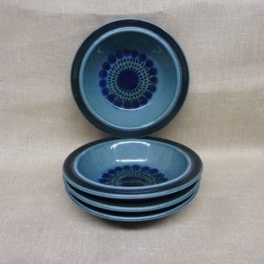 Arabia Kosmos lautaset, sininen, 4 kpl, suunnittelija Gunvor Olin-Grönqvist, syvä, puhalluskoriste