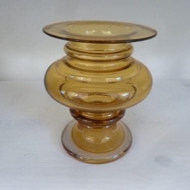 Riihimäen lasi Tornado maljakko, suunnittelija Tamara Aladin, amber