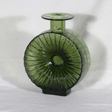 Riihimäen lasi Aurinkopullo koristepullo, vihreä, suunnittelija Helena Tynell, sävy V