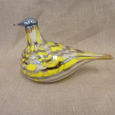 Nuutajärvi koristelintu, Metsätylli, suunnittelija Oiva Toikka, Metsätylli, tilaustyö Stockmannille 2013, signeerattu, yrityslintu