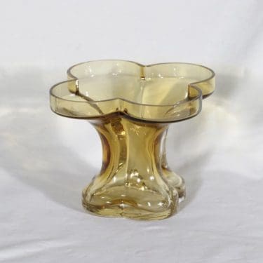 Riihimäen lasi Onnenlehti maljakko, amber, suunnittelija Helena Tynell,