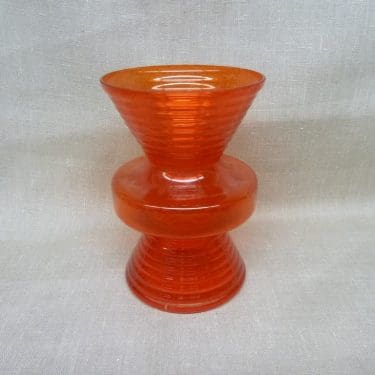 Riihimäen lasi Hyrrä maljakko, suunnittelija Helena Tynell, punainen