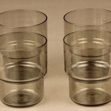 Nuutajärvi Pinottava lasi lasit, harmaa, 4 kpl, suunnittelija Saara Hopea, 35 cl