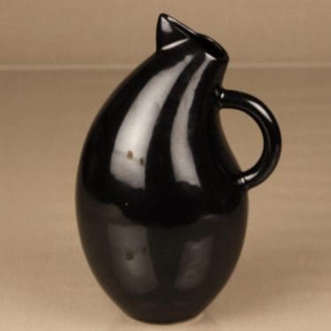 Arabia Storybirds pitcher Olga design Kati Tuominen-Niittylä