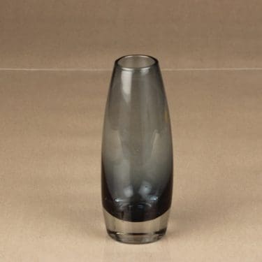 Riihimäen lasi 1370 maljakko, siniharmaa, suunnittelija Tamara Aladin,