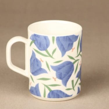 Arabia Balladi muki, 2 kpl, suunnittelija Heikki Orvola, serikuva, kukka-aihe