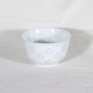 Arabia riisiposliini malja, valkoinen, suunnittelija Friedl Holzer-Kjellberg,