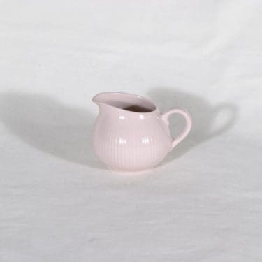 Arabia Sointu kermakko, rosa, suunnittelija Kaj Franck, pieni