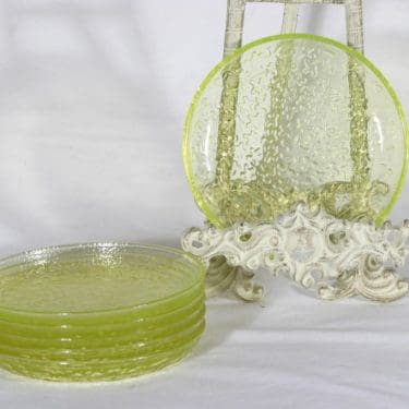 Riihimäen lasi Jesperi lautaset, keltainen, 6 kpl, suunnittelija Erkkitapio Siiroinen,