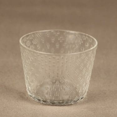 Nuutajärvi Tundra cocktaillasi, 15 cl, suunnittelija Oiva Toikka, 15 cl, muottiinpuristettu