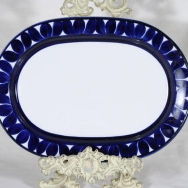 Arabia Sotka vati, käsinmaalattu, suunnittelija Raija Uosikkinen, käsinmaalattu, soikea