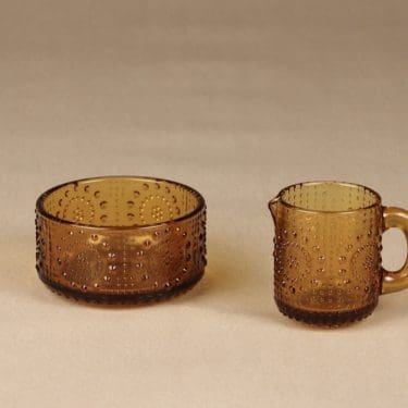 Riihimäen lasi Grapponia sokerikko ja kermakko, amber, suunnittelija Nanny Still,