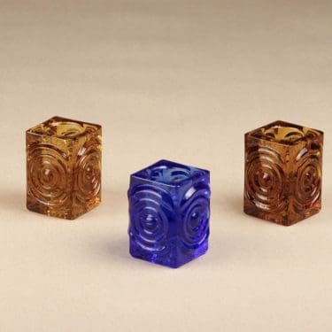 Riihimäen lasi Rengas kynttilänjalat, eri värejä, 3 kpl, suunnittelija Tamara Aladin,