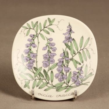 Arabia Botanica koristelautanen, Hiirenvirna, suunnittelija Esteri Tomula, Hiirenvirna, serikuva, kukka-aihe