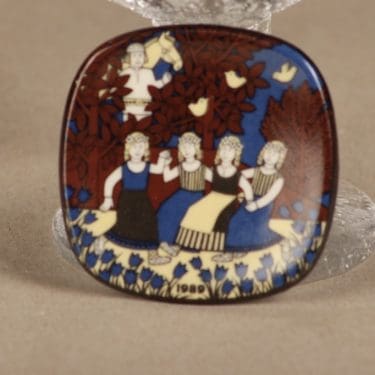 Arabia Kalevala factory visit mini wall plate 1989