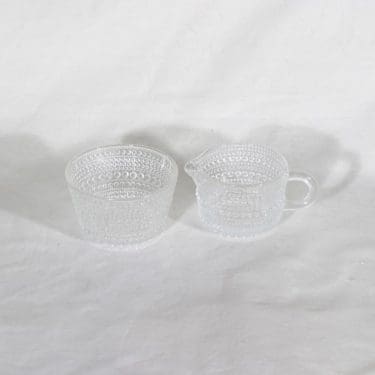 Nuutajärvi Kastehelmi sokerikko ja kermakko, kirkas, suunnittelija Oiva Toikka,