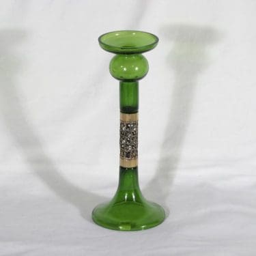 Turun hopea|Kumela P 409 kynttilänjalka, vihreä, suunnittelija Pentti Sarpaneva, pronssivanne