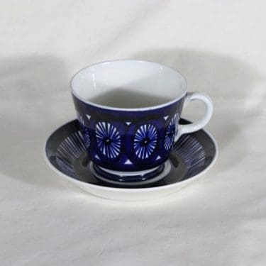 Arabia Fiesta kuppi, 50 cl, suunnittelija Ulla Procopé, 50 cl, käsinmaalattu, signeerattu