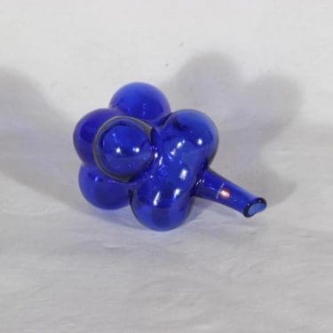 Nuutajärvi Rypäle taidelasi, signeerattu, suunnittelija Oiva Toikka, signeerattu