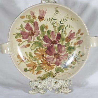 Kupittaan savi 24 vati, käsinmaalattu, suunnittelija , käsinmaalattu