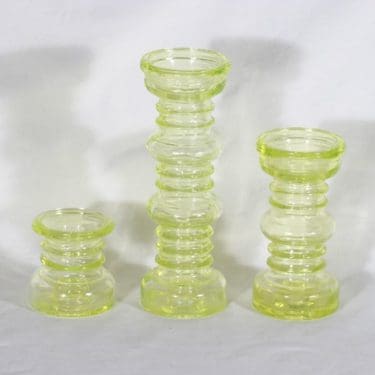 Riihimäen lasi Carmen kääntömaljakot, keltainen, 3 kpl, suunnittelija Tamara Aladin,