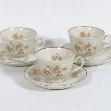 Arabia Myrna kahvikupit, 3 kpl, suunnittelija Olga Osol, siirtokuva