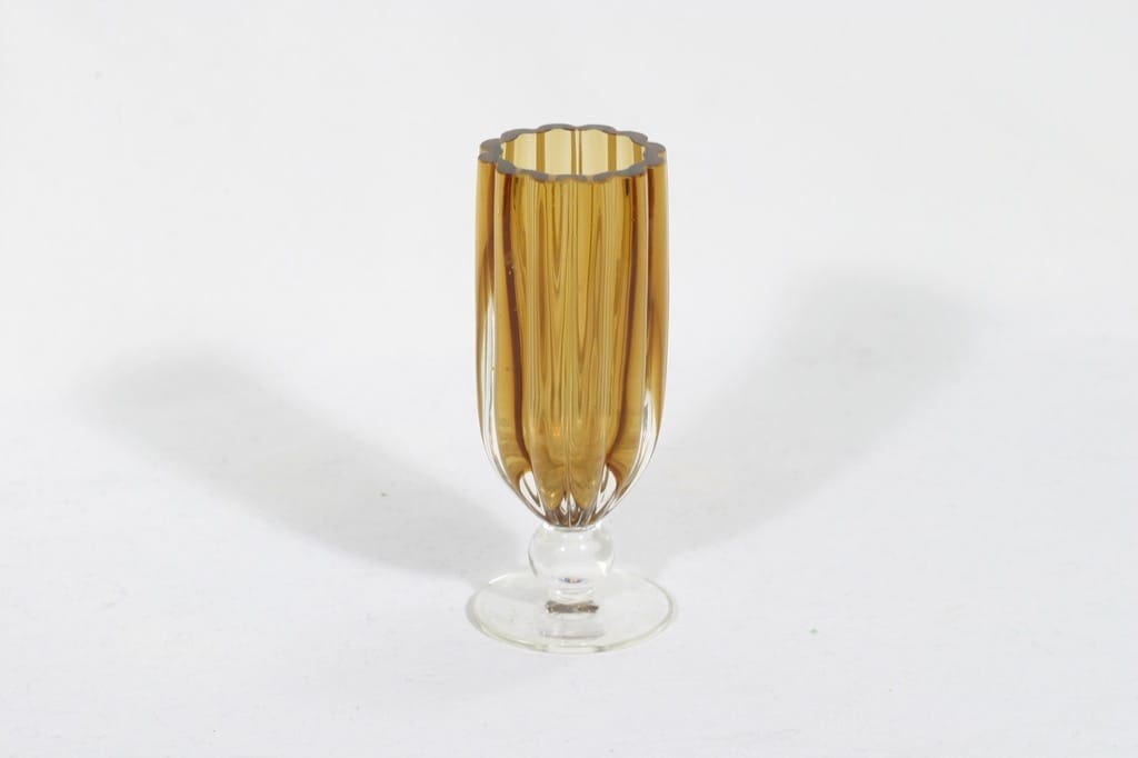 Kumela 4416 maljakko, jalallinen, suunnittelija Armando Jacobino, jalallinen