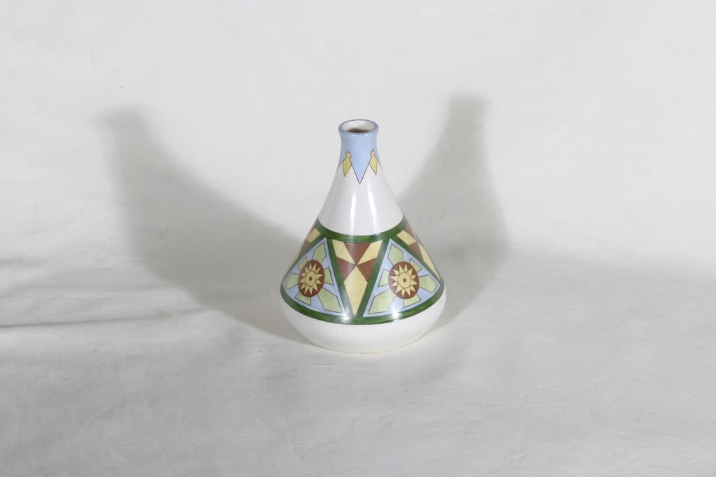 Arabia Fennia maljakko, käsinmaalattu, suunnittelija , käsinmaalattu