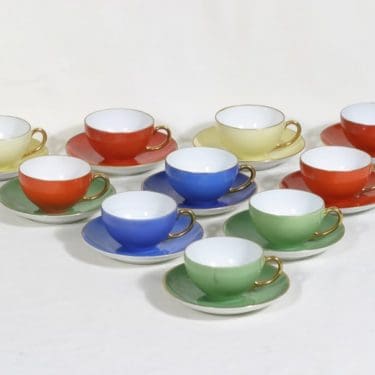 Arabia RV mokkakupit, eri värejä, 10 kpl, suunnittelija Reinhard Richter, koristelematon