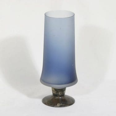 Iittala 2727 maljakko, hopeajalka, suunnittelija Tapio Wirkkala, hopeajalka