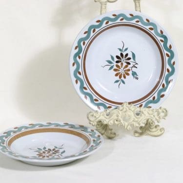 Arabia lautaset, syvä, 2 kpl, suunnittelija , syvä, käsinmaalattu, kukkakuvio