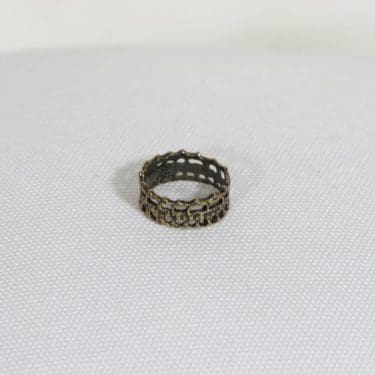 Turun Hopea Pitsi sormus, pronssi, suunnittelija Pentti Sarpaneva, pronssi