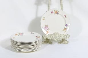Arabia Kesäkukka plates, small, 13 pcs, transfer