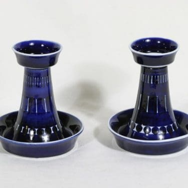 Arabia Valencia kynttilänjalat, käsinmaalattu, 2 kpl, suunnittelija Ulla Procope, käsinmaalattu, signeerattu