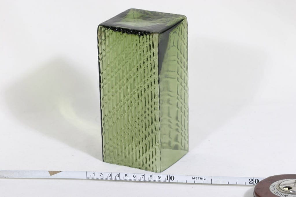 Riihimäen lasi Flindari maljakko, vihreä, suunnittelija Nanny Still, kuva 2