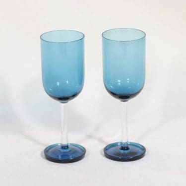 Riihimäen lasi Harlekiini mehulasit, 15 cl, 2 kpl, suunnittelija Nanny Still, 15 cl, jalallinen