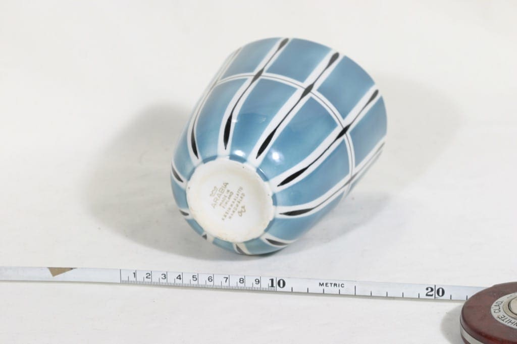 Arabia maljakko, käsinmaalattu, suunnittelija Olga Osol, käsinmaalattu, signeerattu kuva 2