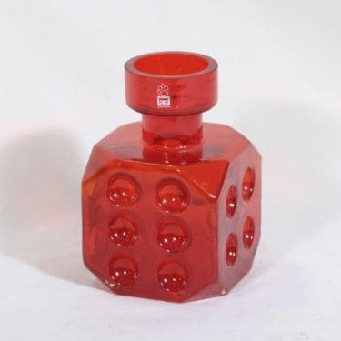 Riihimäen lasi Arpa on heitetty maljakko, punainen, suunnittelija Erkkitapio Siiroinen,