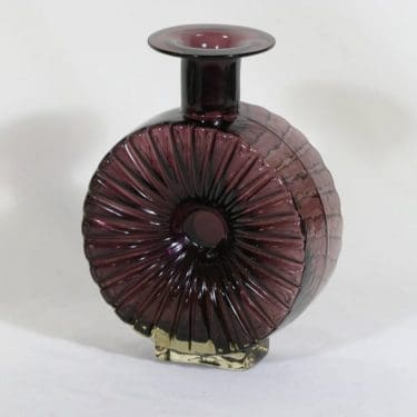 Riihimäen lasi Aurinkopullo koristepullo, koko 3/4, suunnittelija Helena Tynell, koko 3/4, tumma XVII