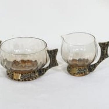 Kumela sokerikko ja kermakko, signeerattu, suunnittelija Pentti Sarpaneva, signeerattu