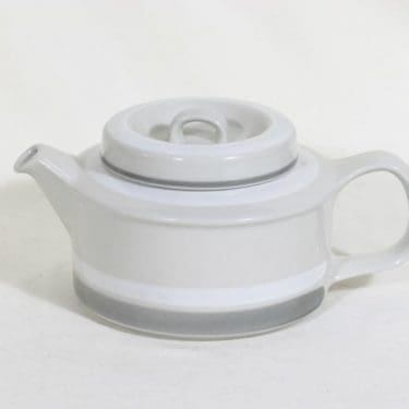 Arabia Salla teepannu, suunnittelija Raija Uosikkinen, raitakoriste