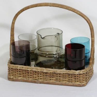 Nuutajärvi mehuastiasto kaadin ja lasit, 1 l, 8 kpl, suunnittelija Saara Hopea, 1 l, 1 l, 25 cl