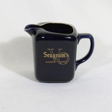 Arabia XI kaadin, 0.5 l, suunnittelija , 0.5 l, tilattu koriste