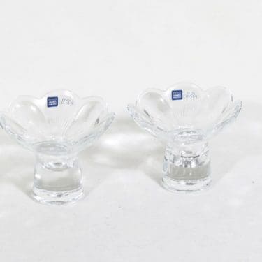 Nuutajärvi Leinikki kynttilänjalat, kirkas, 2 kpl, suunnittelija Kerttu Nurminen, pieni