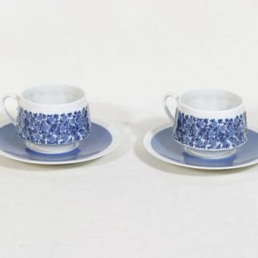 Arabia Doria kahvikupit, 2 kpl, suunnittelija Raija Uosikkinen, serikuva