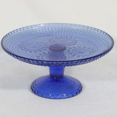 Riihimäen lasi Grapponia leivostarjotin, koboltinsininen, suunnittelija Nanny Still,